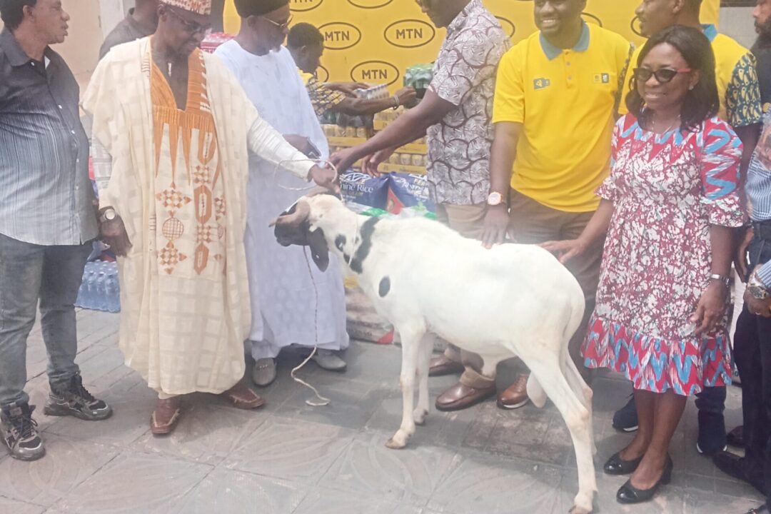 MTN Ghana donates big to Ashanti Regional Chief Imam to celebrate Eid-ul-Fitr