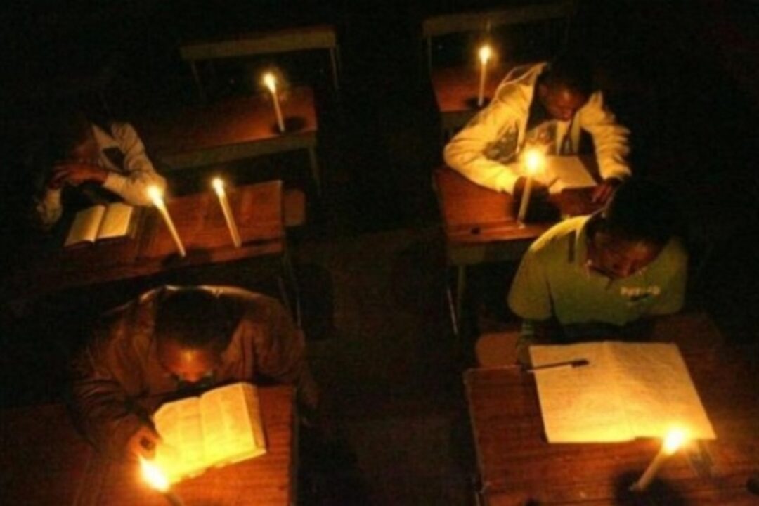 “We can’t study”-Students decry power cuts ahead of major exams