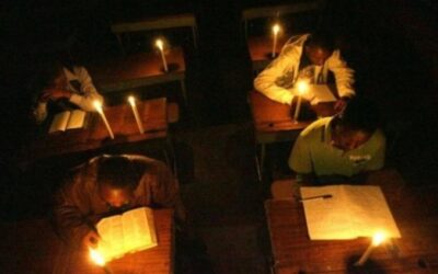 “We can’t study”-Students decry power cuts ahead of major exams