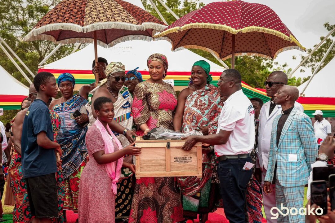 Tano North MP Gideon Boako supports 2,000 SHS entrants with prospectus items