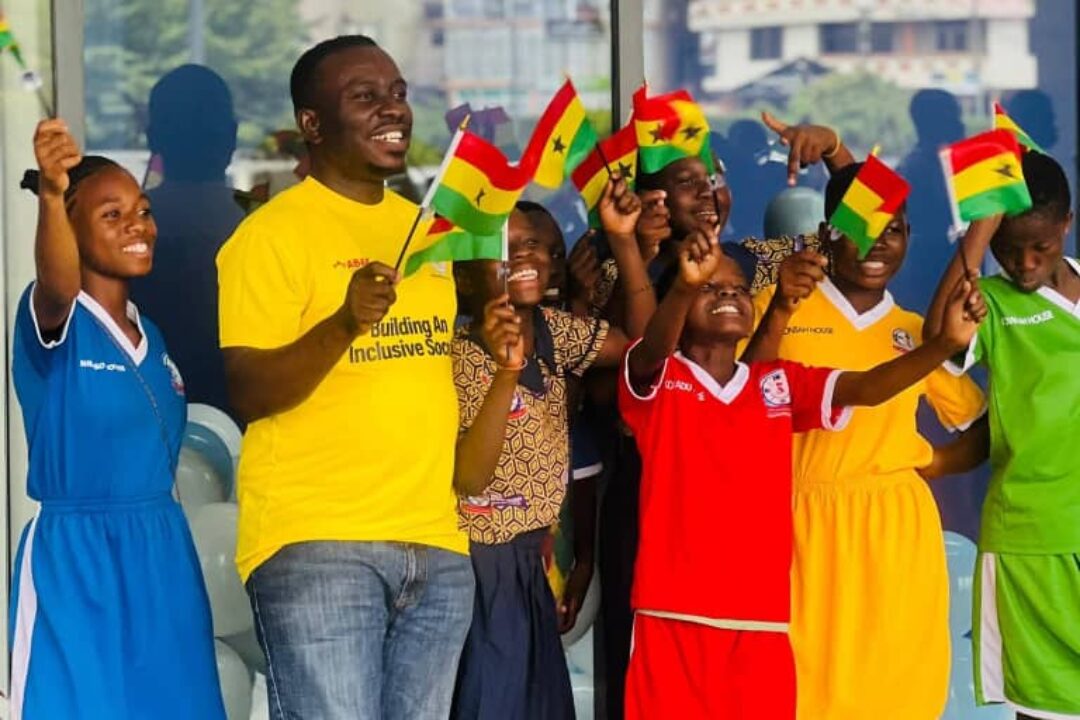 A/R:Govt urged to provide textbooks to schools to ease burden on parents